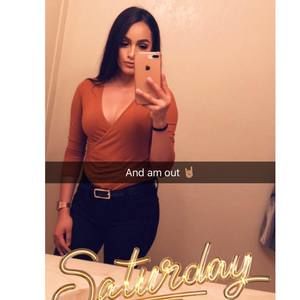 Meet your Posher, Anahi